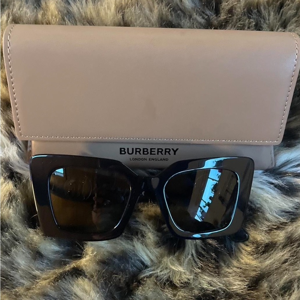 Burberry sunglasses